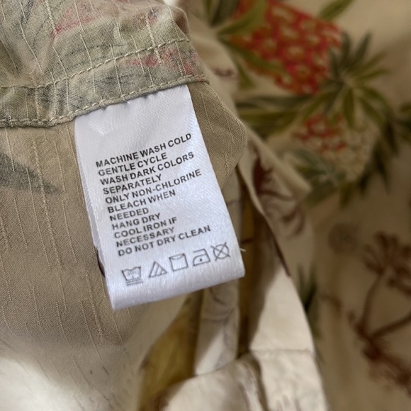 Tommy Bahama Vintage Relax Size M Hawaiian Pineapples - Picture 13 of 14